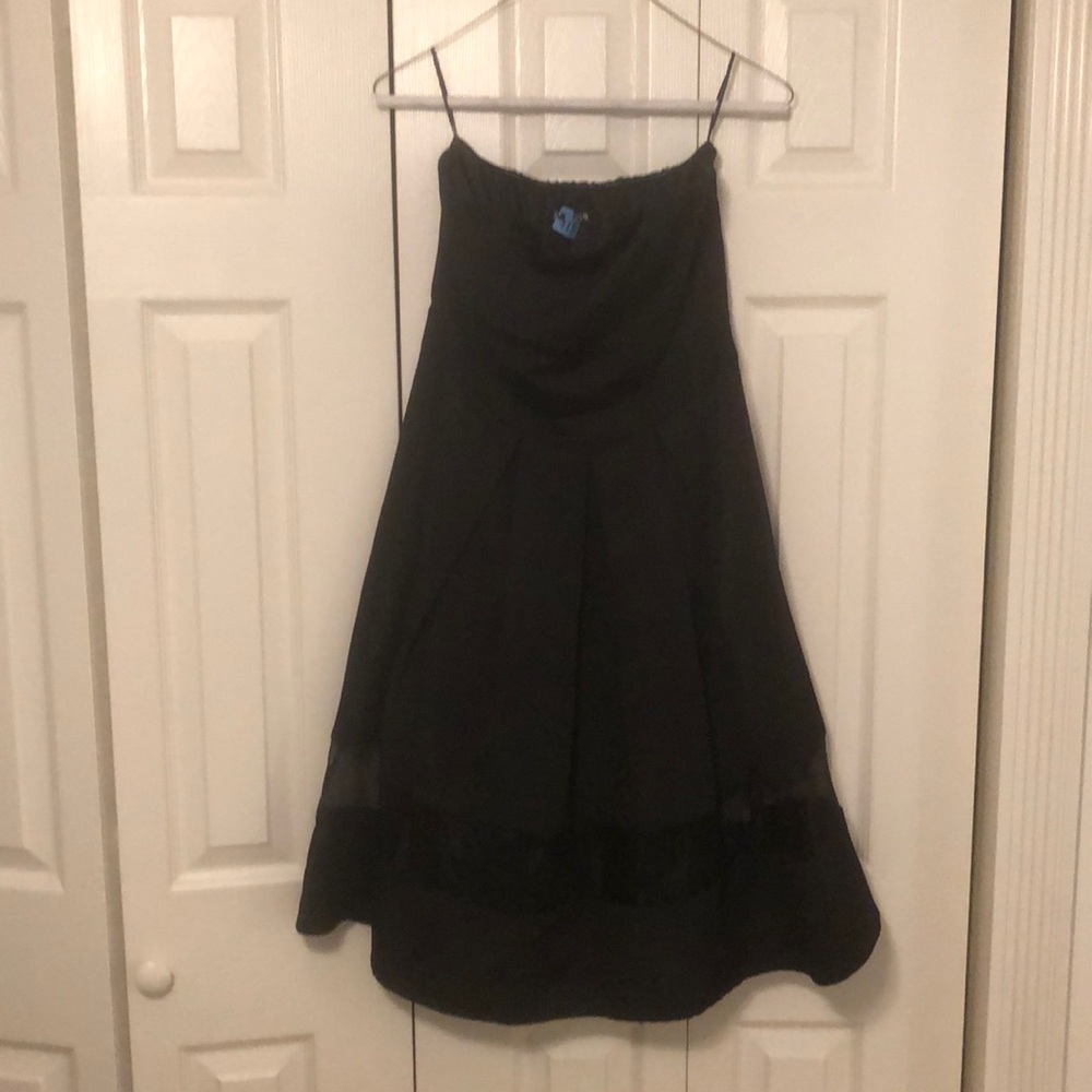 Cute strapless dress
